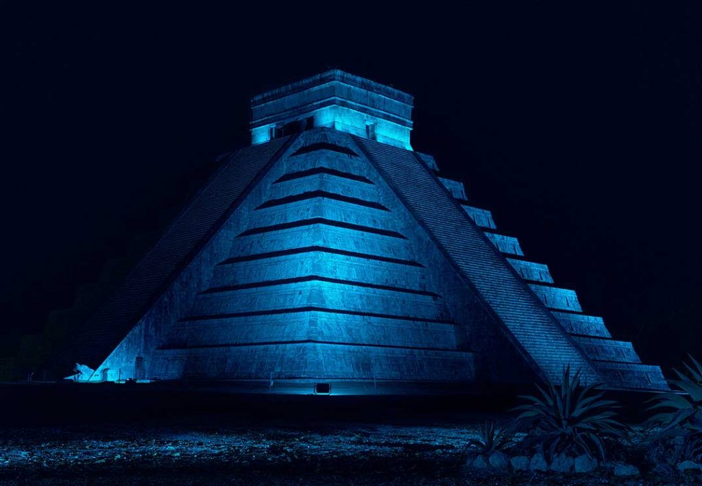 Chichen Itzá de noche
